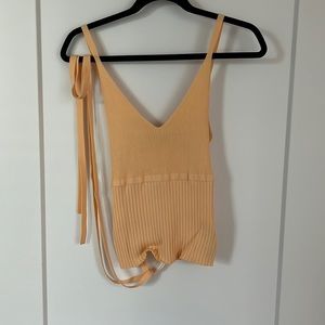 Sherbet tank with tie